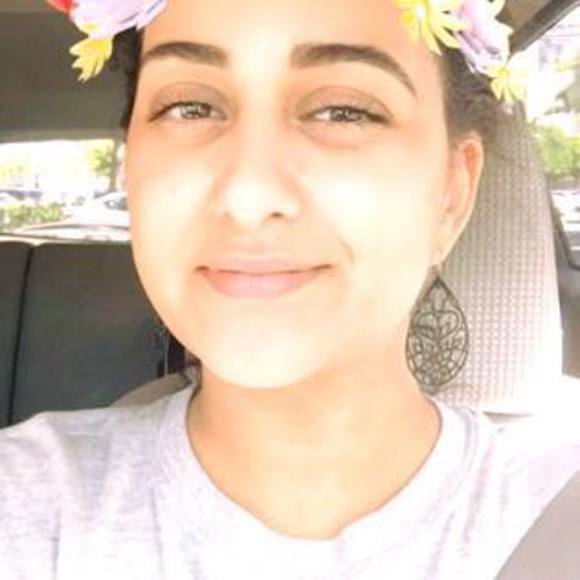 Meet your Posher, Sara - Picture 1 of 1